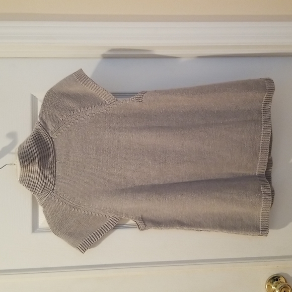 Izod Ladies Sweater - Picture 2 of 5
